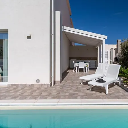 Con Piscina Vicino San Vito Lo Capo Villa